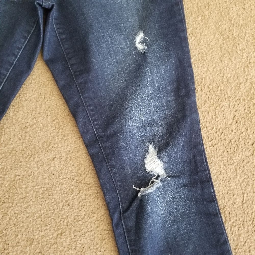 1822 Denim Skinny Distressed Jean's, Size 28 - Picture 7 of 7